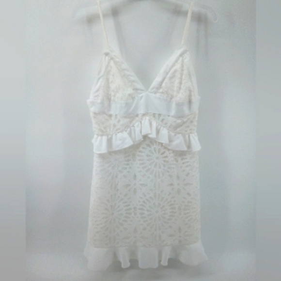 Gianni Bini Dresses & Skirts - $64 NWT Gianni Bini White Lace Dress Ruffle S Hidden Zipper Cocktail Party